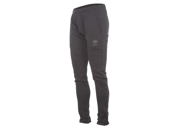 UMBRO Core Training Pant jr Sort 116 Teknisk treningsbukse til junior 